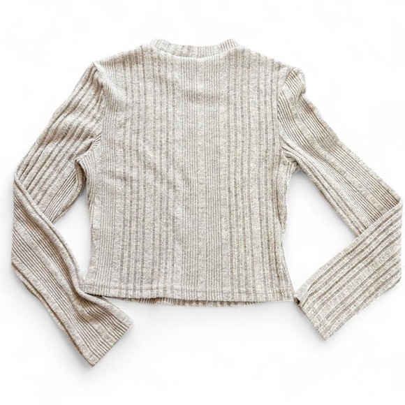 Grey knit ribbed crewneck long sleeve sweater size small preppy minimalist - Picture 6 of 6